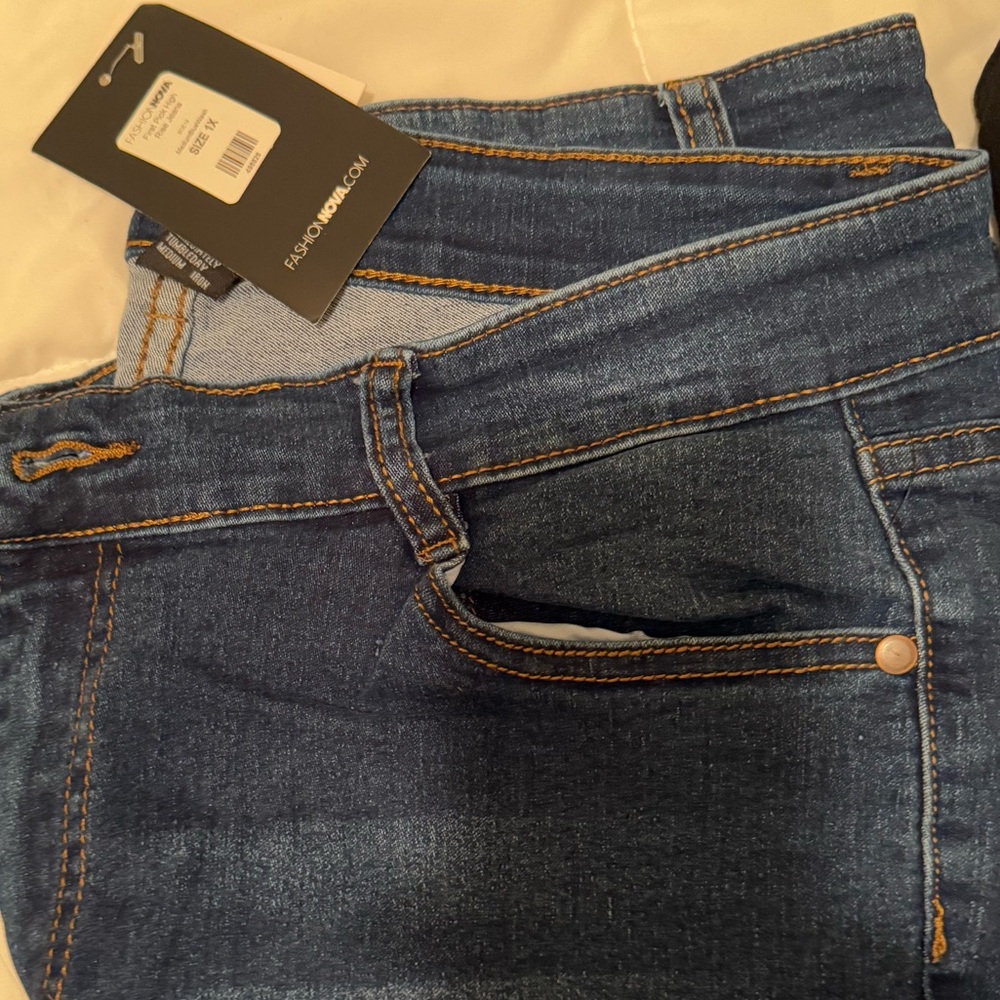 Fashion nova jeans